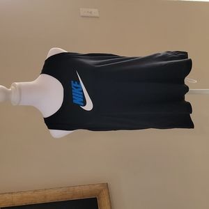Nike tank